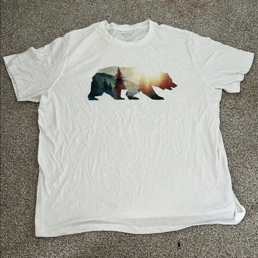 Old Navy White Bear Graphic Tee